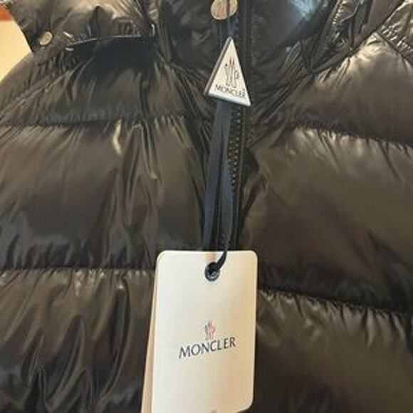 Moncler men's maya down Black Puffer Jacket size 4. NWT - Picture 16 of 16